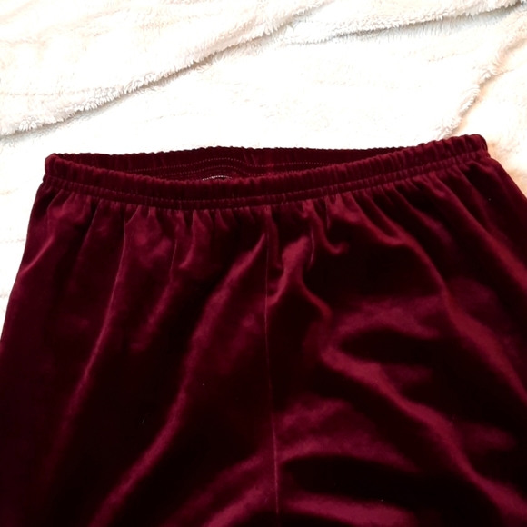 Wine Red Velour highwaisted stretchy vintage pants - Picture 4 of 5